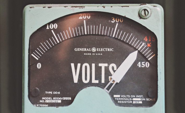 voltage level sign